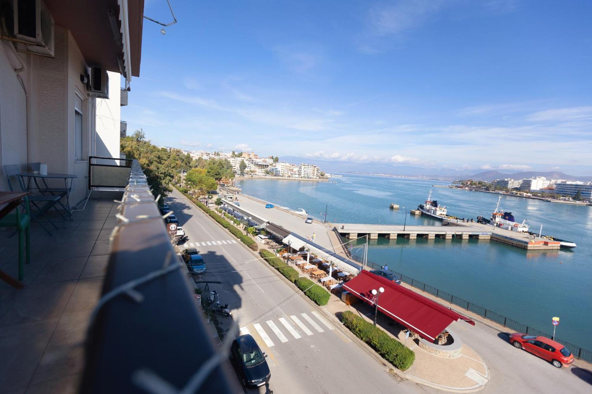 Debbie'S Διαμέρισμα Δίπλα Στο Νερό ! Chalkís Extérieur photo